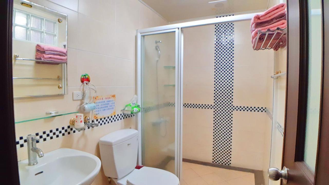 Loyofun Bed & Breakfast Donggang Bagian luar foto